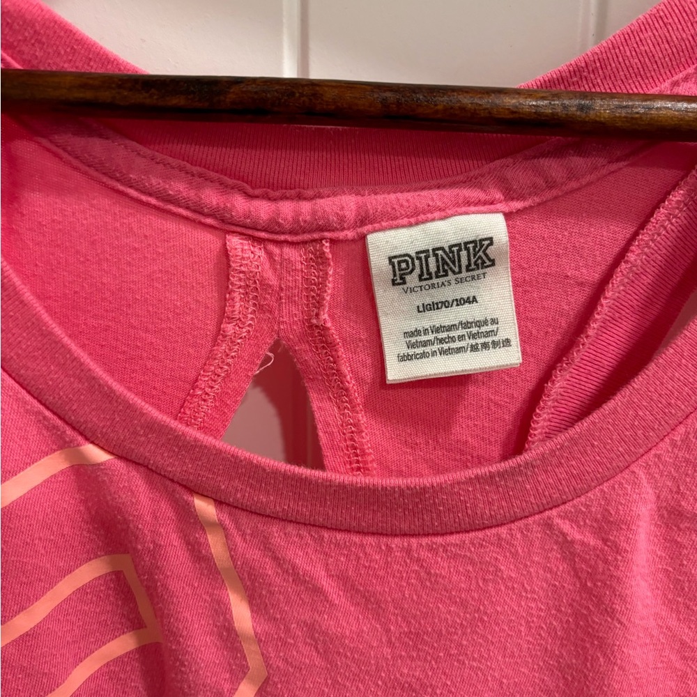 Pink tank - Picture 2 of 3